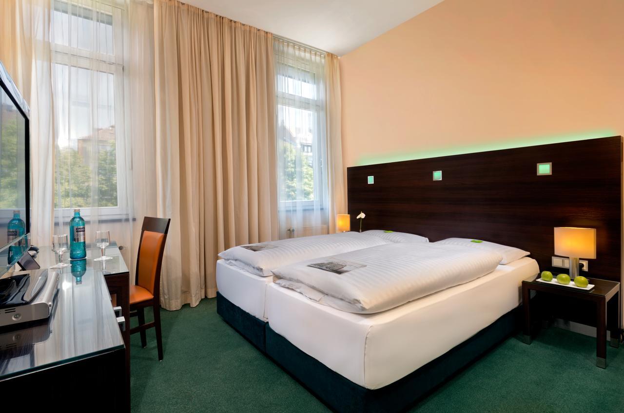 Flemings Hotel Frankfurt Hamburger Allee Frankfurt am Main Bagian luar foto