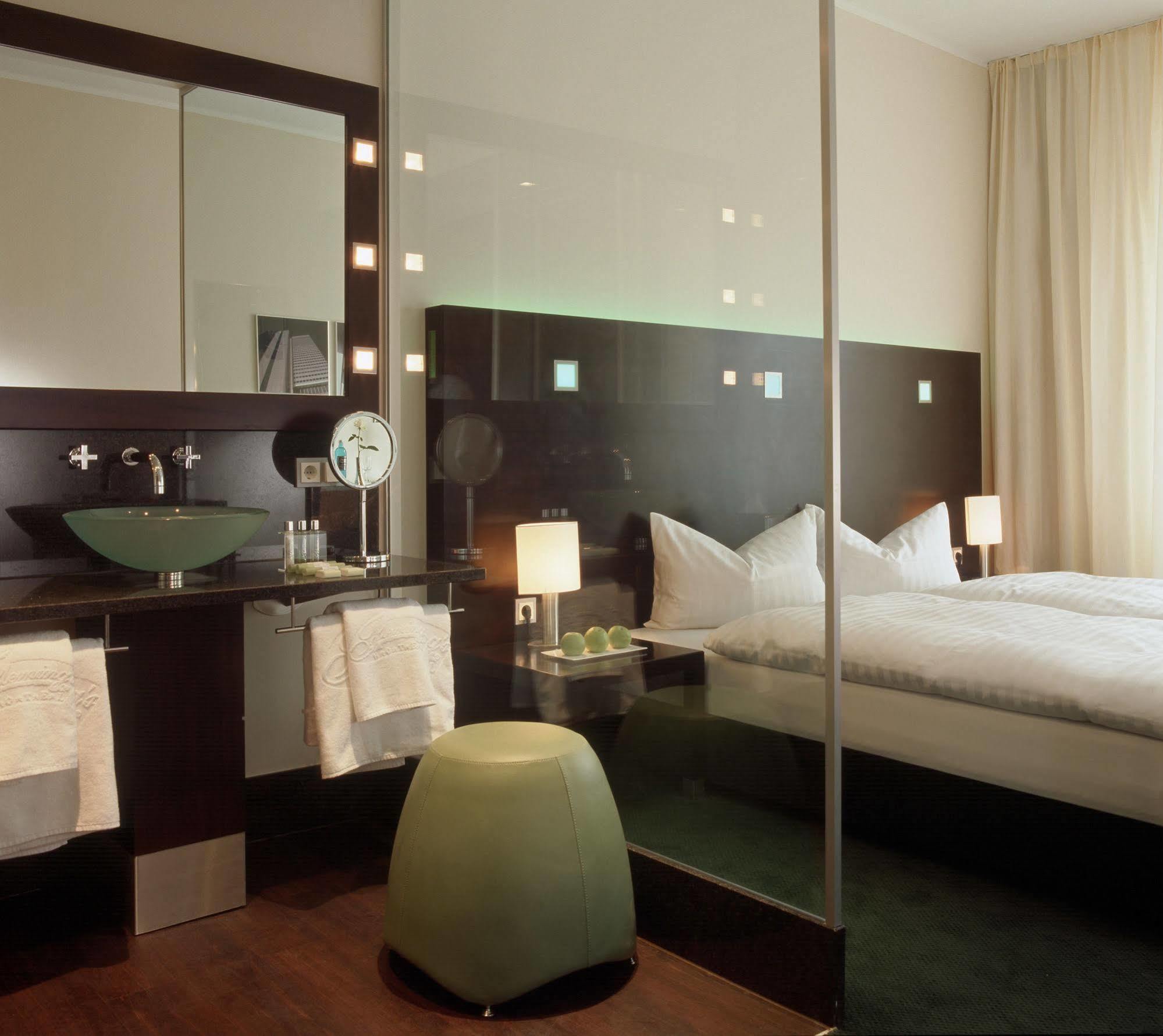 Flemings Hotel Frankfurt Hamburger Allee Frankfurt am Main Bagian luar foto
